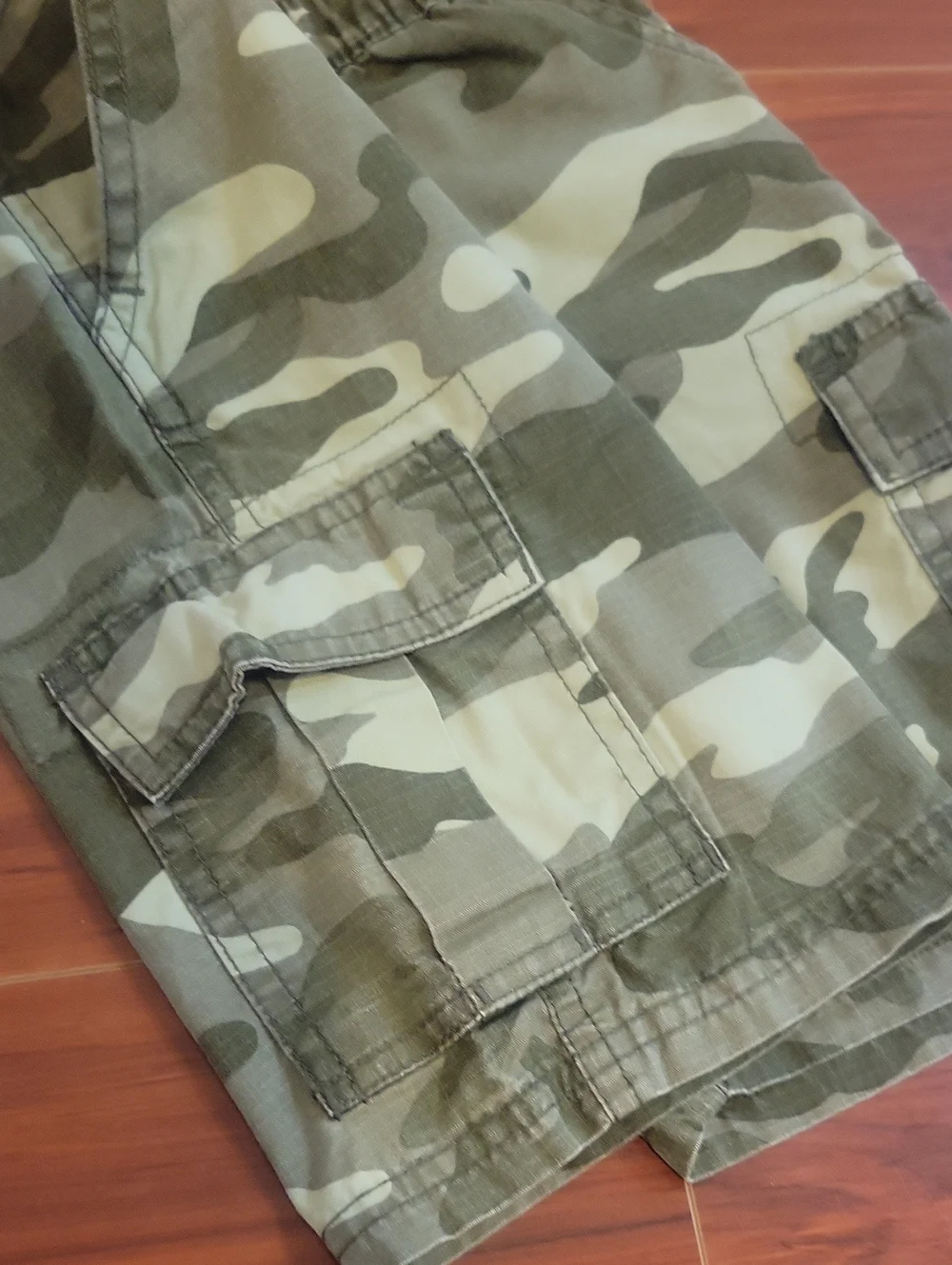 THE CHILDREN'S PLACE Cargo Shorts Camo Size 4T